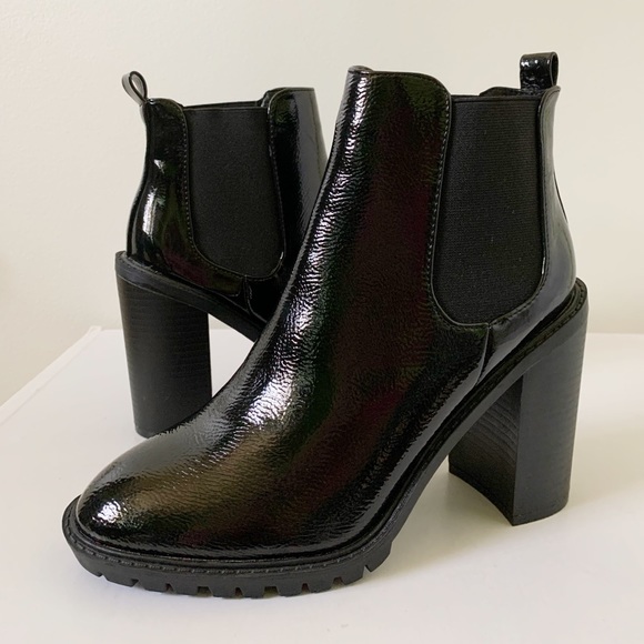 Fashion Nova Black Patent Chunky Boots Size 6.5 - Picture 2 of 16